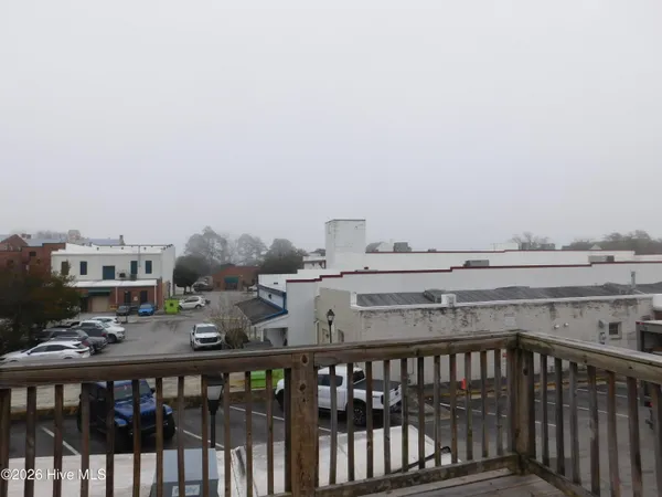 $2,195 | 216 Middle Street, Unit B, New Bern, NC 28560