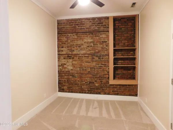 $2,195 | 216 Middle Street, Unit B, New Bern, NC 28560