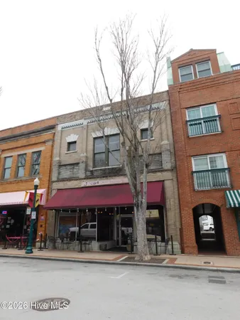 $2,195 | 216 Middle Street, Unit B, New Bern, NC 28560