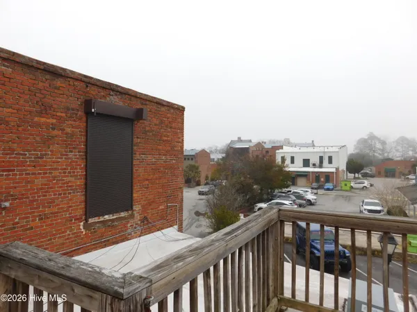 $2,195 | 216 Middle Street, Unit B, New Bern, NC 28560