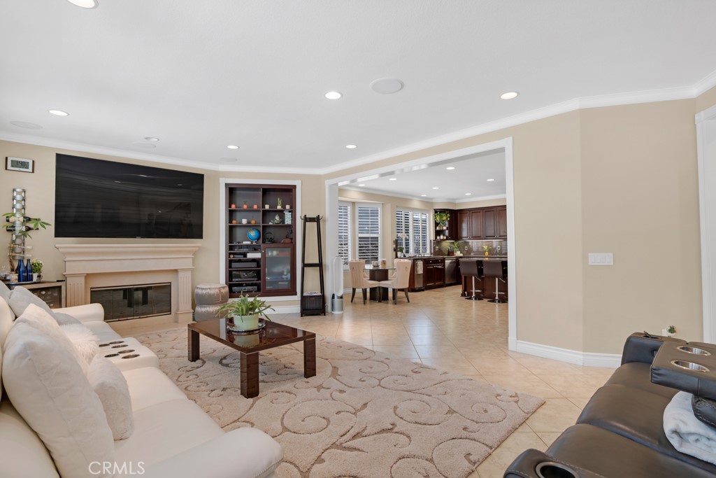 20333 Vía Cellini Porter Ranch, CA 91326 - Photo 19 of 66