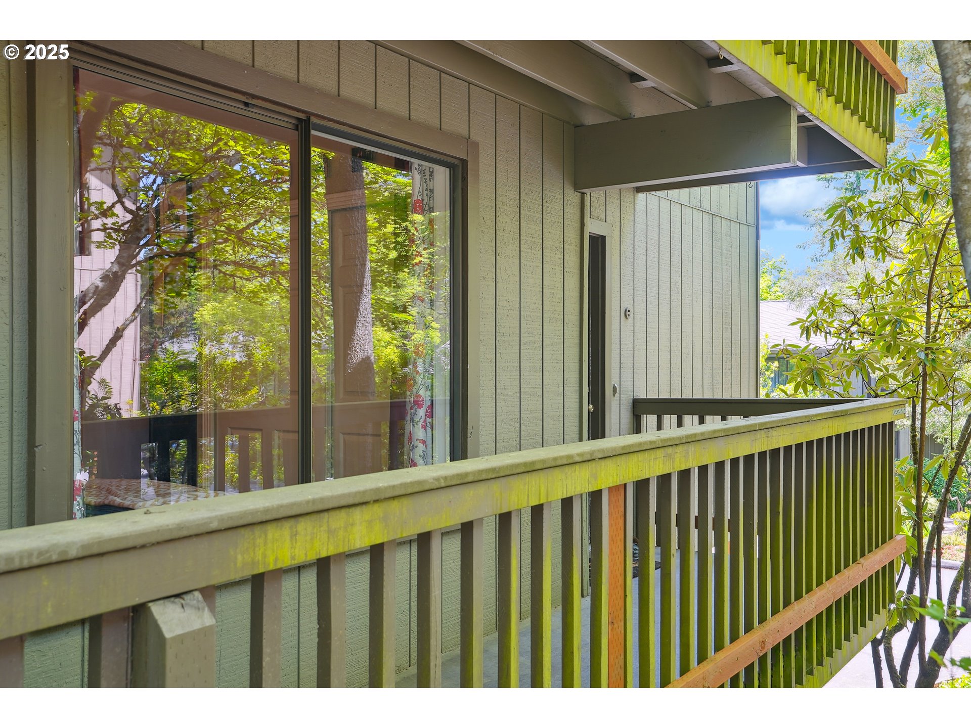 7522 Southwest Barnes Road, Unit E Portland, OR 97225 - Photo 26 of 27