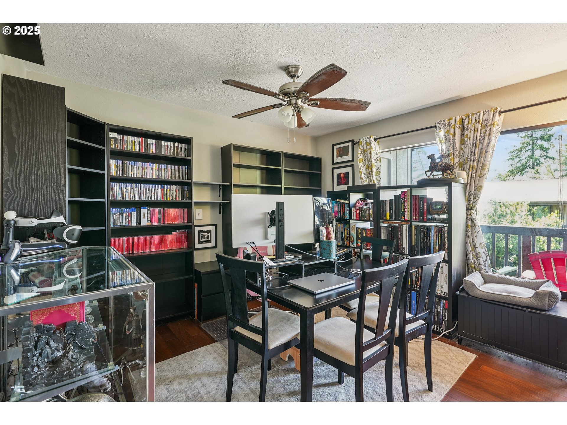 7522 Southwest Barnes Road, Unit E Portland, OR 97225 - Photo 8 of 27