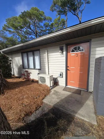 $1,150 | 1330 North Howe Street, Unit 3, Southport, NC 28461
