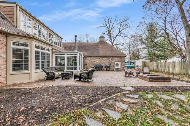 $825,000 | 1428 Carrington Street, Janesville, WI 53545