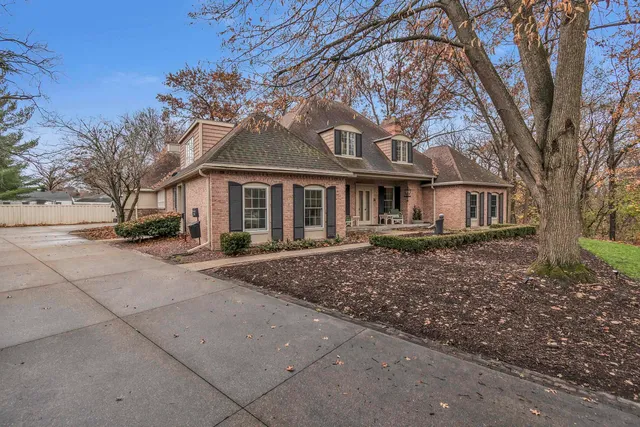 $825,000 | 1428 Carrington Street, Janesville, WI 53545