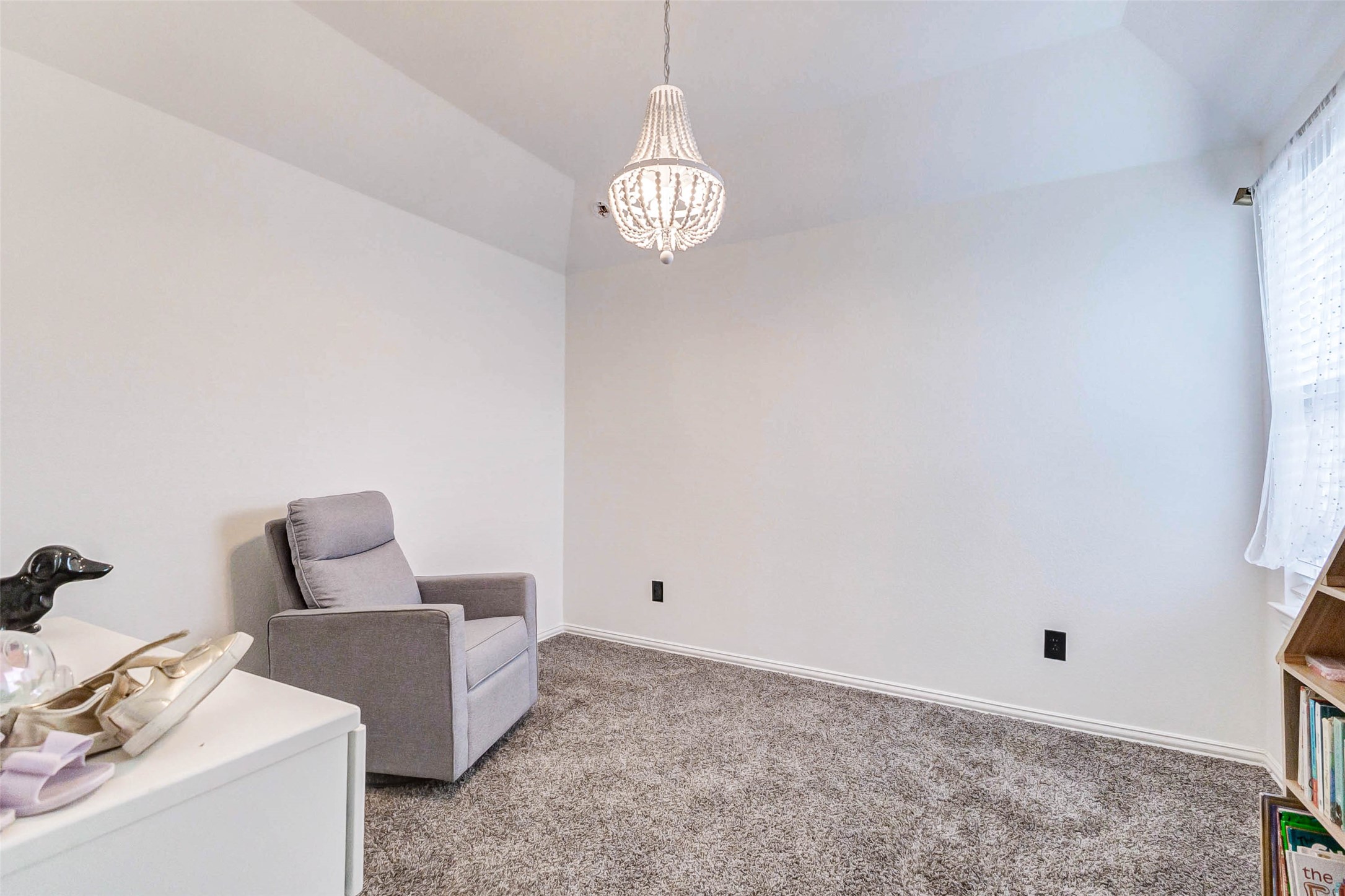 3210 Montclair Orchard Trace Spring, TX 77386 - Photo 21 of 38 a very nice looking room with a big bed and a window