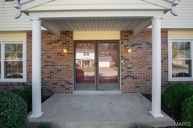 $425,000 | 15486 Hitchcock Road, Chesterfield, MO 63017