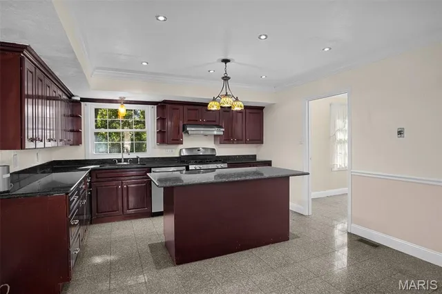 $425,000 | 15486 Hitchcock Road, Chesterfield, MO 63017