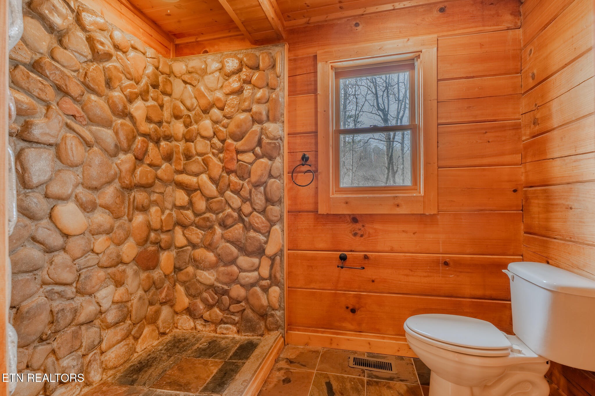 2401 Coning Road Maryville, TN 37803 - Photo 16 of 39 Gallery Image 16