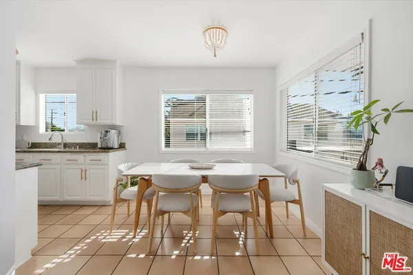 $599,000 | 2702 11th Street, Unit 5, Santa Monica, CA 90405