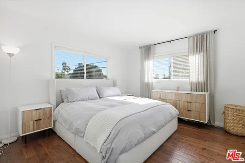 $599,000 | 2702 11th Street, Unit 5, Santa Monica, CA 90405