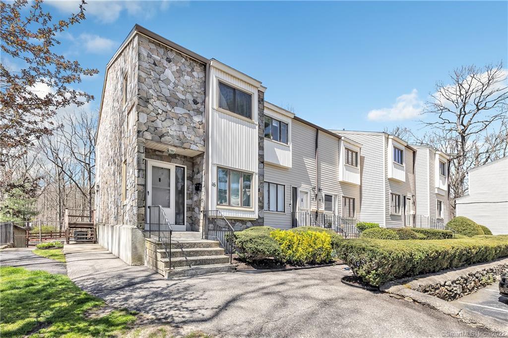715 Frenchtown Road, Unit 17 Bridgeport, CT 06606 - Photo 1 of 1
