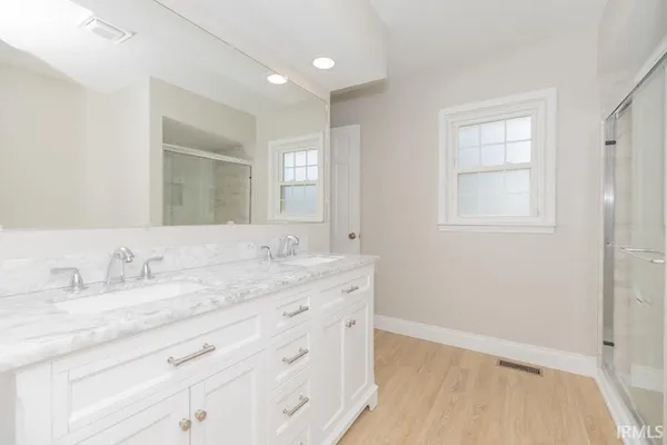 $345,000 | 7527 Taylor Circle, Evansville, IN 47715