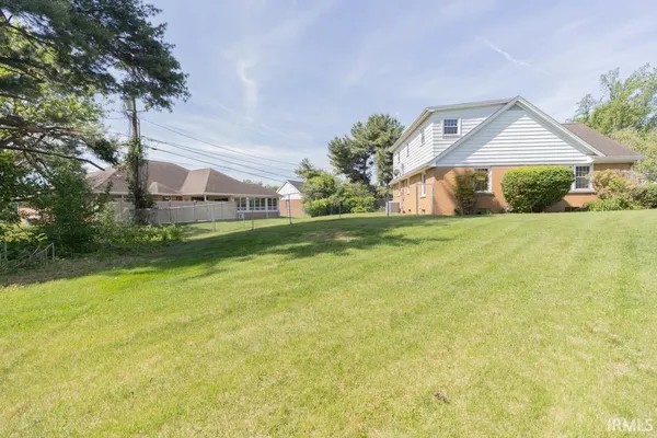 $345,000 | 7527 Taylor Circle, Evansville, IN 47715