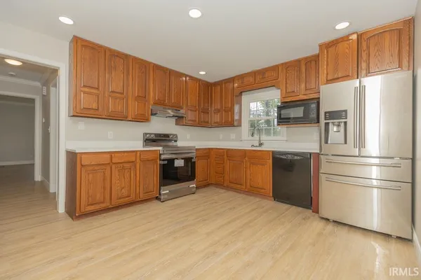$345,000 | 7527 Taylor Circle, Evansville, IN 47715