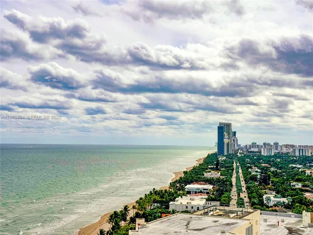 $3,300 | 3140 South Ocean Drive, Unit 210, Hallandale Beach, FL 33009