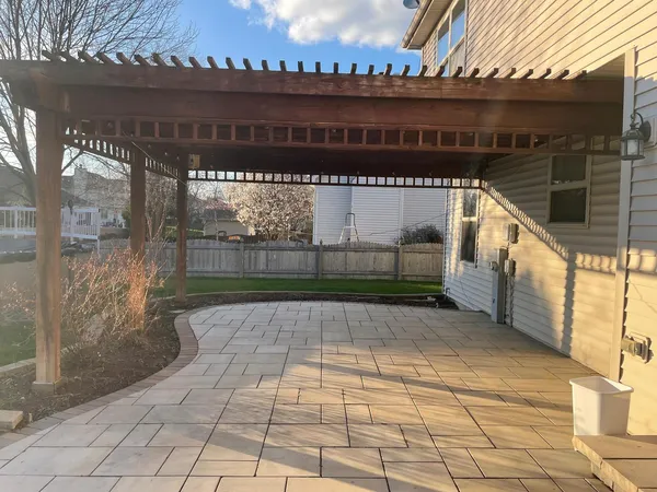 $3,950 | 13356 Vicarage Drive, Plainfield, IL 60585