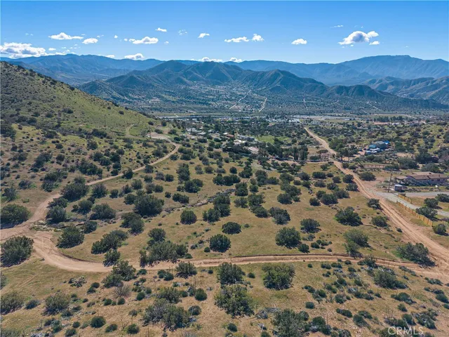 $199,999 | 0 Vac/1/2 Mi N Sierra Hwy/i Mi E Street, Acton, CA 93510