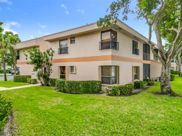 $2,350 | 2846 Carambola Circle South, Coconut Creek, FL 33066