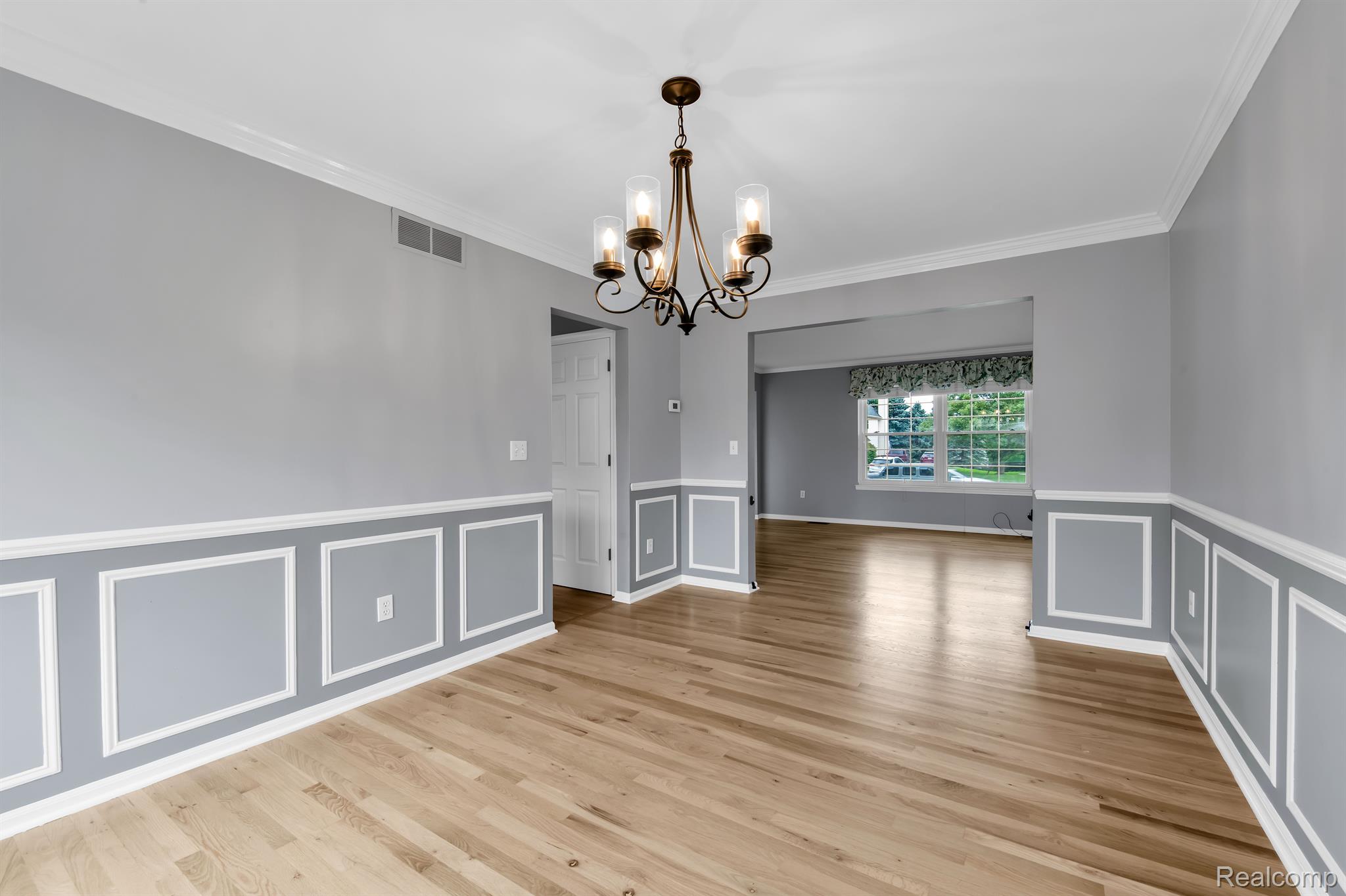 3878 Kossuth Road Lake Orion, MI 48360 - Photo 9 of 40 dining room