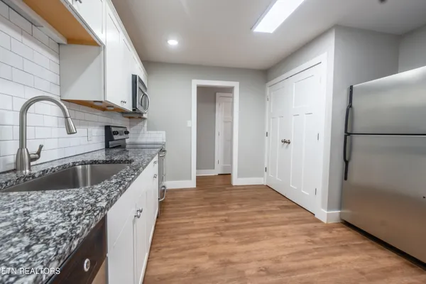 $344,500 | 912 South Linden Drive, Alcoa, TN 37701