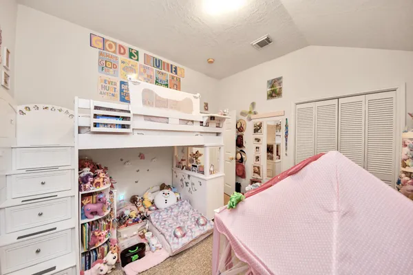 $1,800 | 1611 Bob White, Brookshire, TX 77423