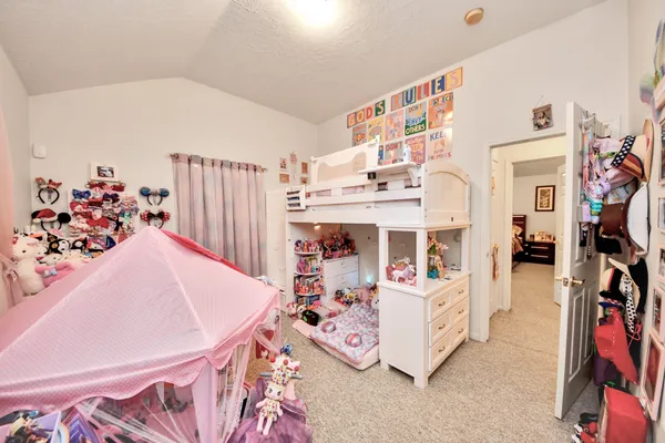 $1,800 | 1611 Bob White, Brookshire, TX 77423