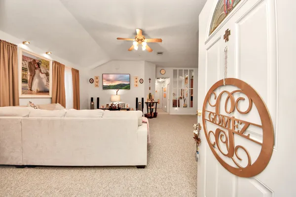 $1,800 | 1611 Bob White, Brookshire, TX 77423