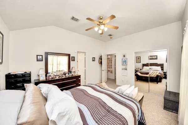 $1,800 | 1611 Bob White, Brookshire, TX 77423