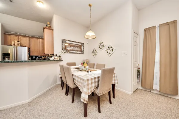 $1,800 | 1611 Bob White, Brookshire, TX 77423