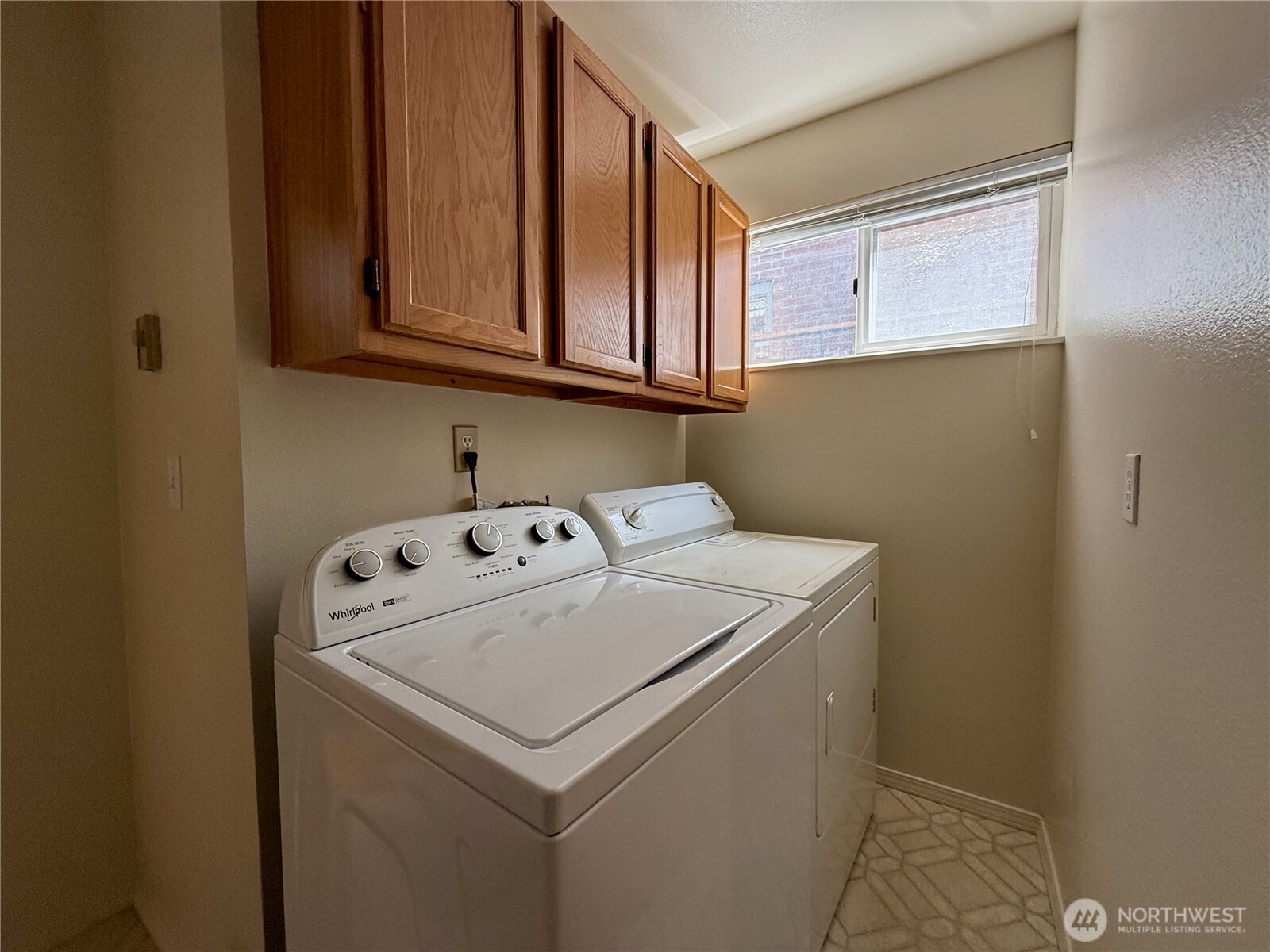 2327 North 65th Street Seattle, WA 98103 - Photo 23 of 30