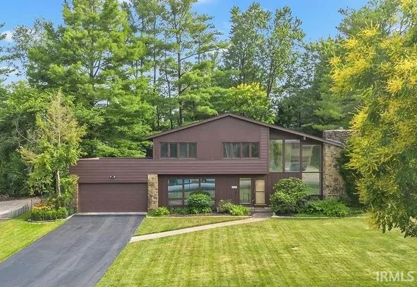 $499,900 | 2320 East Covenanter Drive, Bloomington, IN 47401
