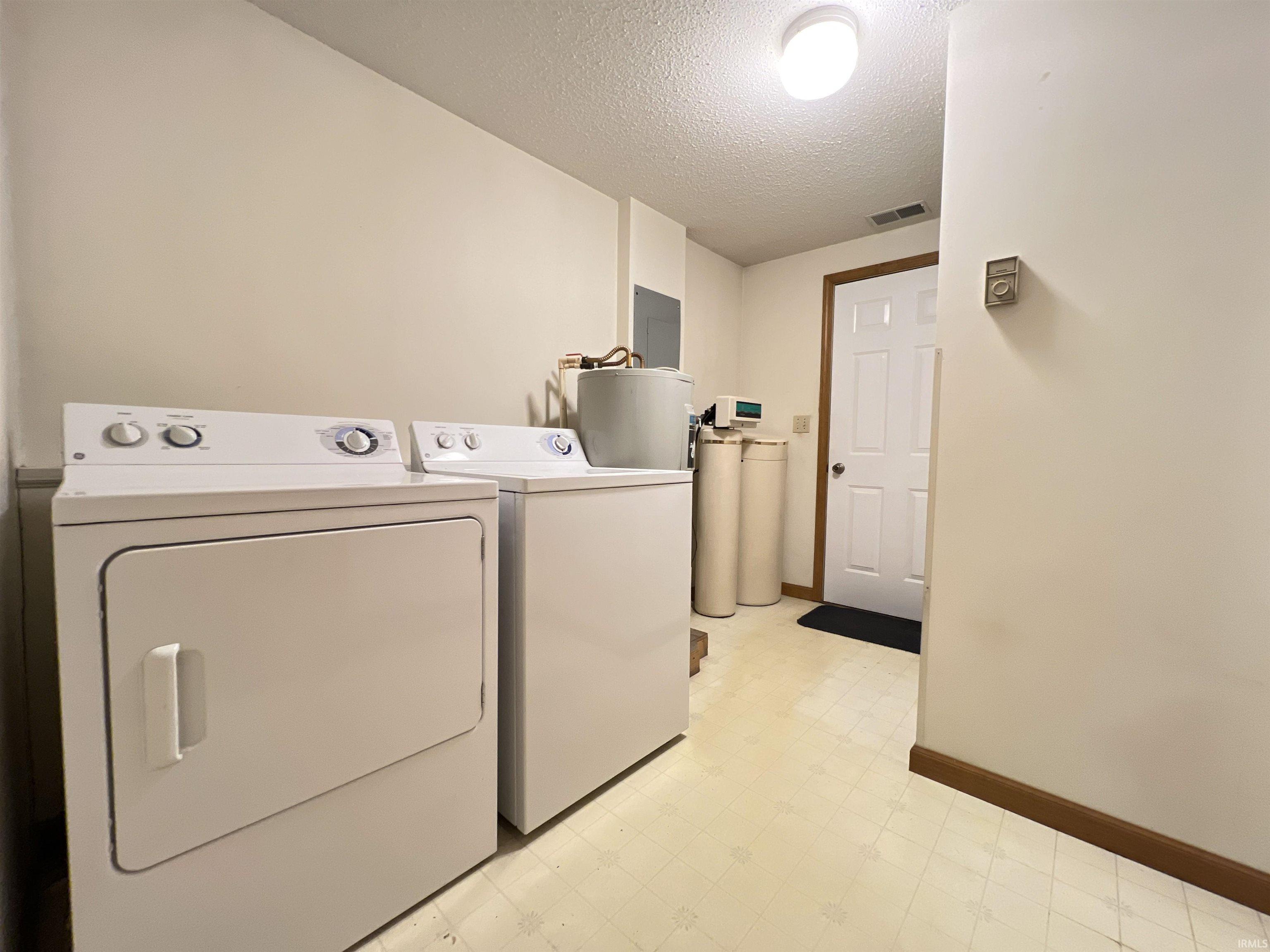 220 East 950 South Fairmount, IN 46928 - Photo 18 of 25