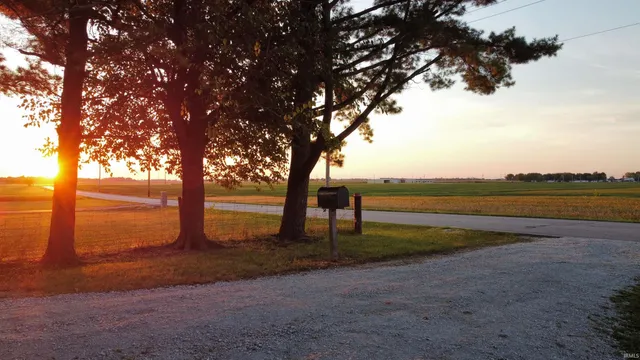 $174,900 | 220 East 950 South, Fairmount, IN 46928