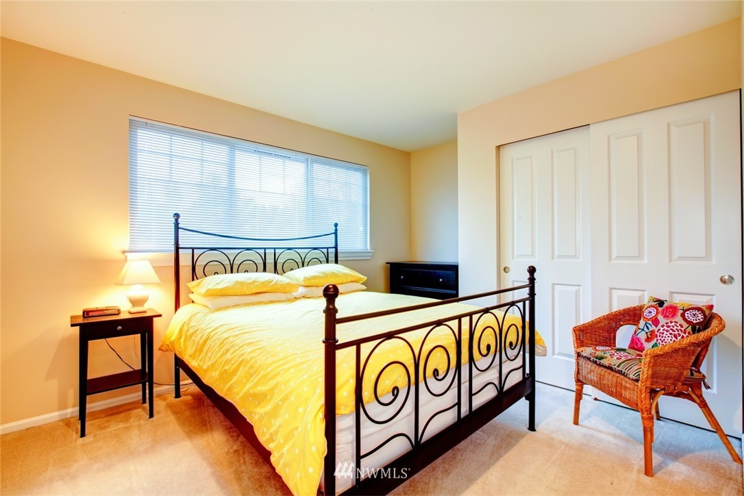 10926 Southeast 187th Lane Renton, WA 98055 - Photo 6 of 14 Gallery Image 6
