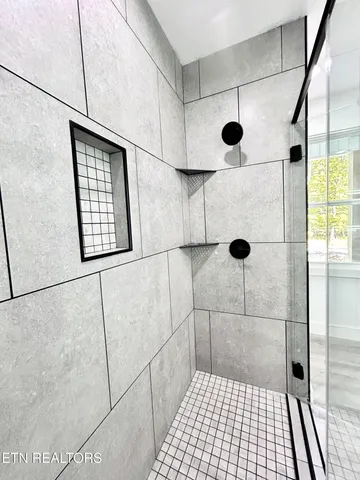 $459,000 | 6517 Topez Drive, Crossville, TN 38572