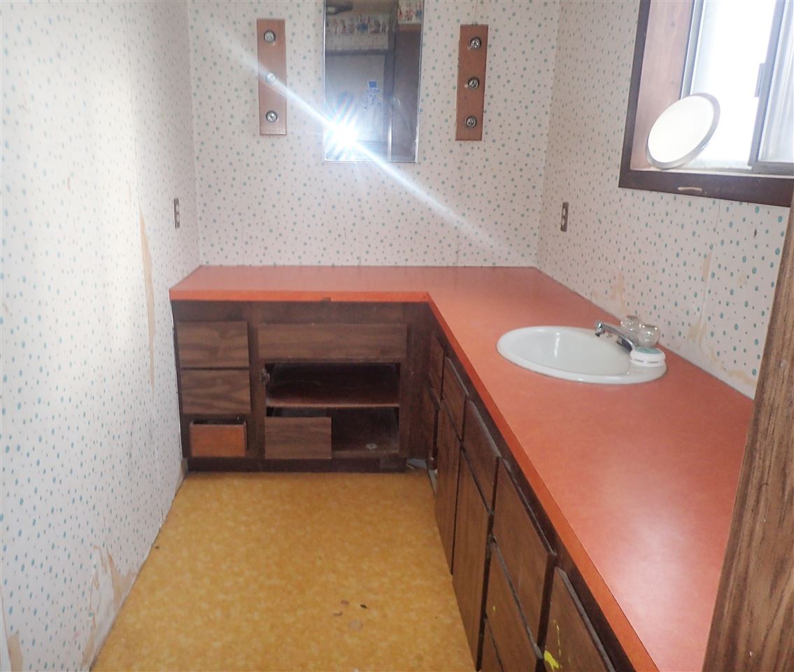 188 Southwest County Road Wilbur, WA 99185 - Photo 13 of 20 Gallery Image 13