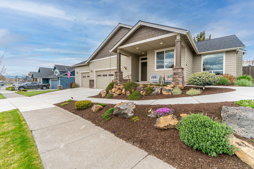 20880 Rorick Drive Bend, OR 97701 - Photo 42 of 51 RileyVisuals-3