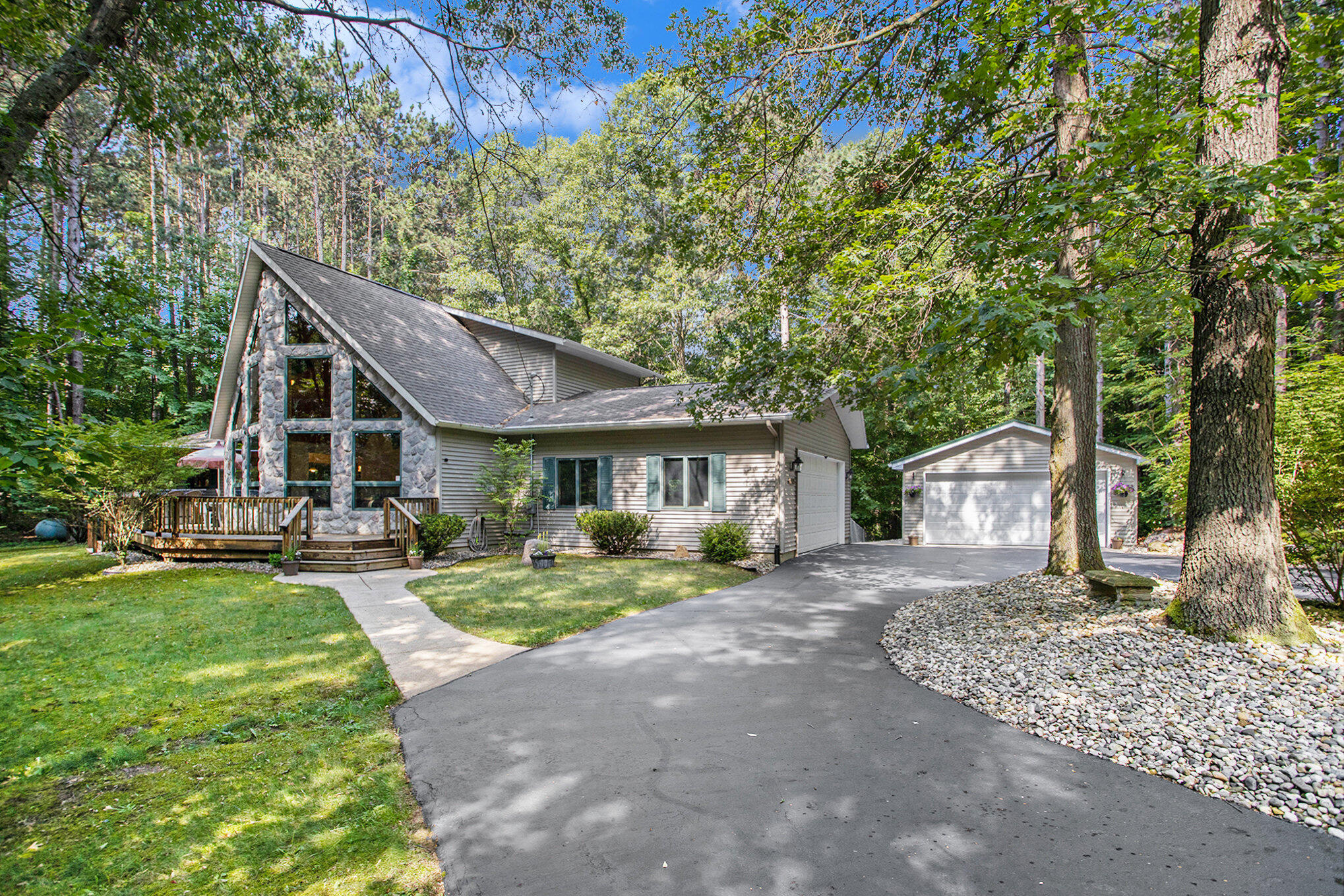 1126 Hunter Ridge Battle Creek, MI 49017 - Photo 1 of 48 001_90a5005