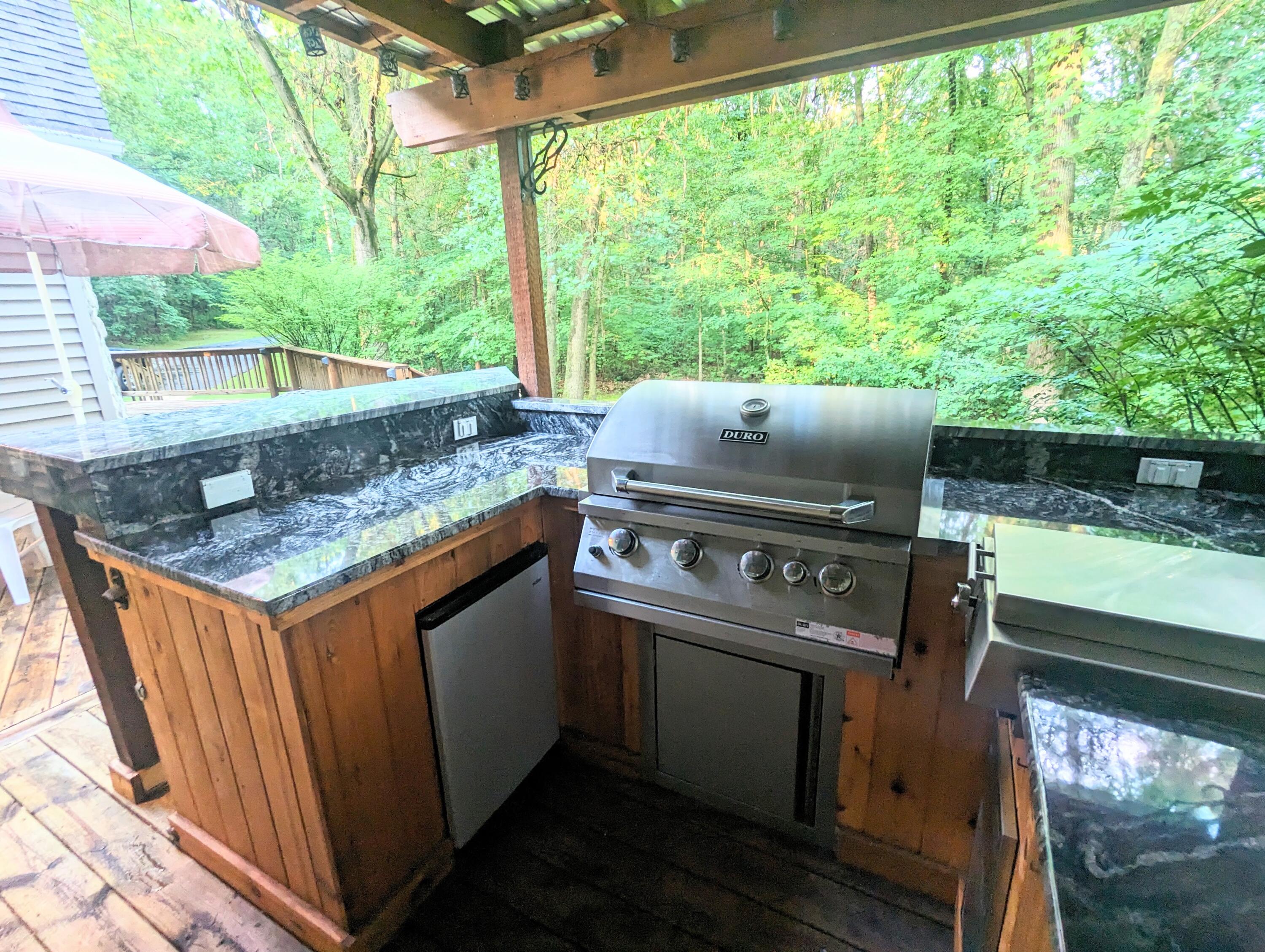 1126 Hunter Ridge Battle Creek, MI 49017 - Photo 37 of 48 PXL_20240613_234544575