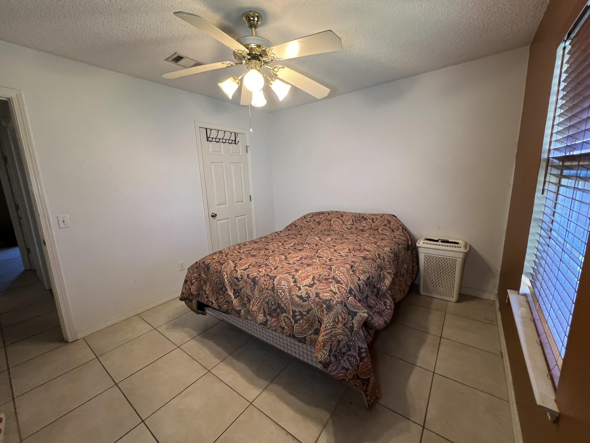 1937 Jessica Way Navarre, FL 32566 - Photo 29 of 39 Guest Bedroom