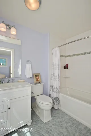 $2,932,000 | 178 Route 9p Saratoga Springs, Malta, NY 12020