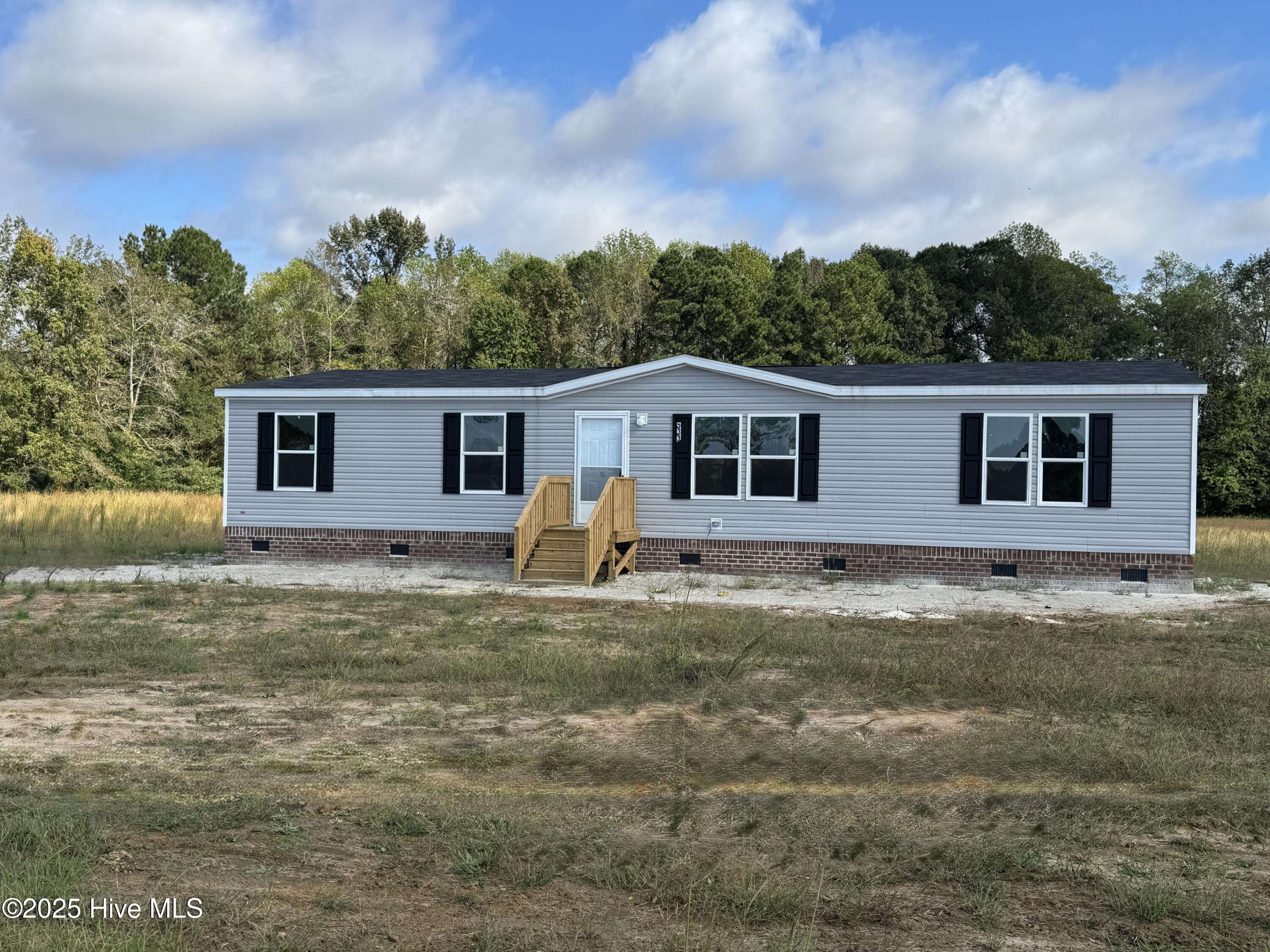 533 Pope Road Rose Hill, NC 28458 - Photo 1 of 9 front