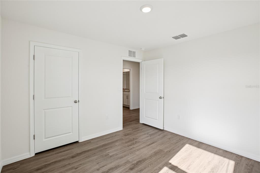 35992 Sunflower Hl Drive Zephyrhills, FL 33541 - Photo 12 of 44