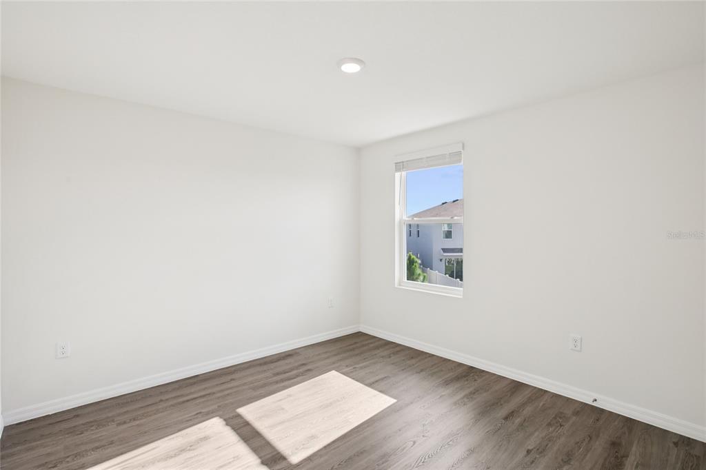 35992 Sunflower Hl Drive Zephyrhills, FL 33541 - Photo 13 of 44