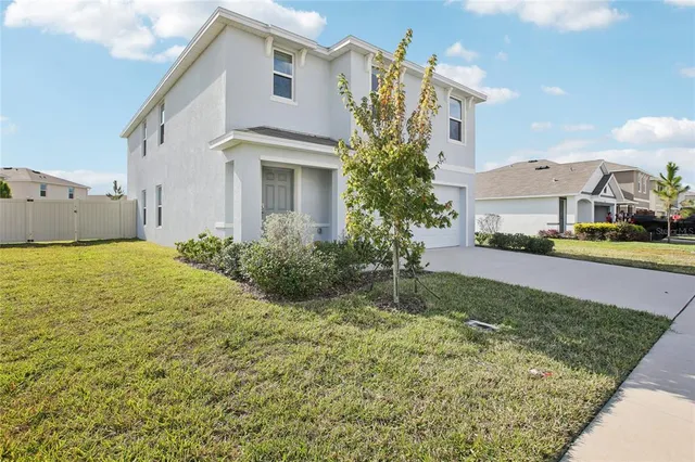 $3,000 | 35992 Sunflower Hl Drive, Zephyrhills, FL 33541