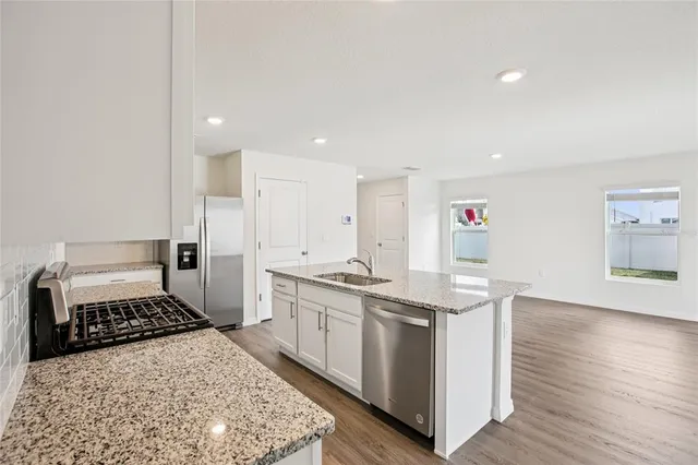 $3,000 | 35992 Sunflower Hl Drive, Zephyrhills, FL 33541