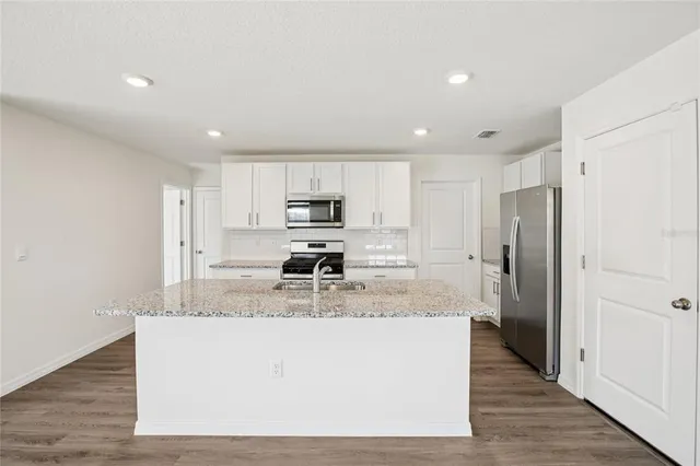 $3,000 | 35992 Sunflower Hl Drive, Zephyrhills, FL 33541