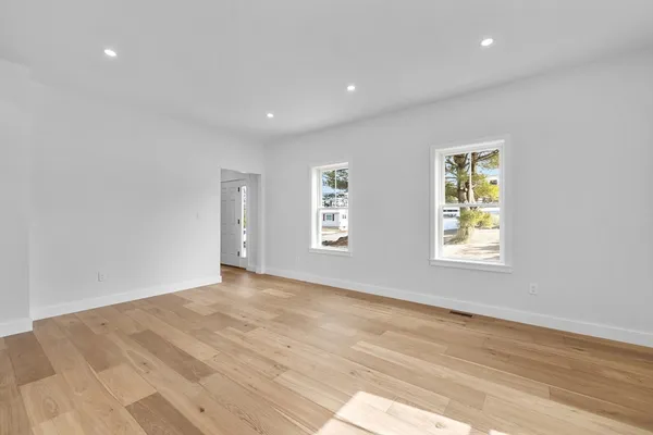 $1,299,900 | 335 Salem Street, North Andover, MA 01845
